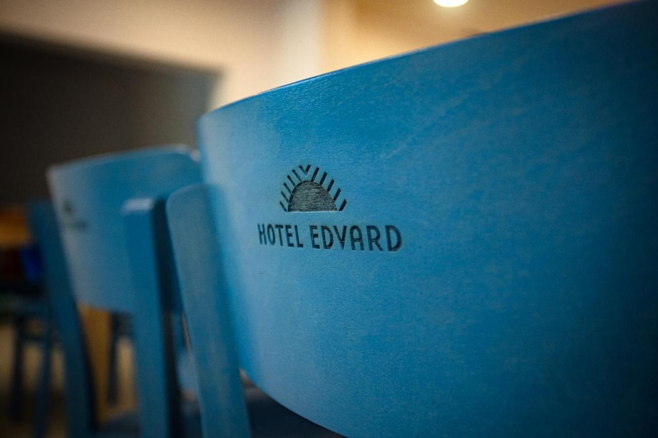 Hotel Edvard Frenstat pod Radhostem ภายนอก รูปภาพ