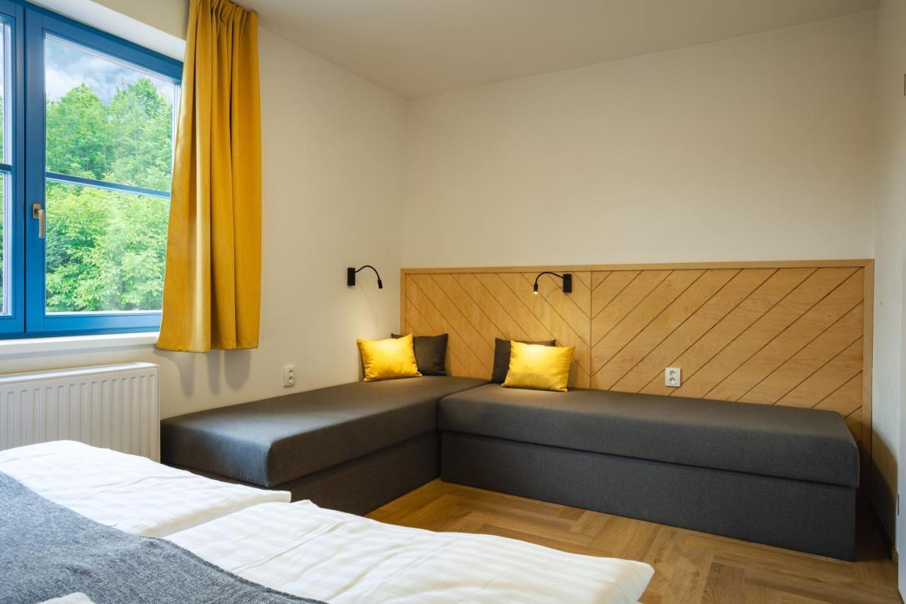 Hotel Edvard Frenstat pod Radhostem ภายนอก รูปภาพ