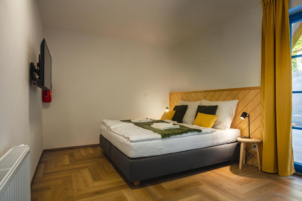 Hotel Edvard Frenstat pod Radhostem ภายนอก รูปภาพ