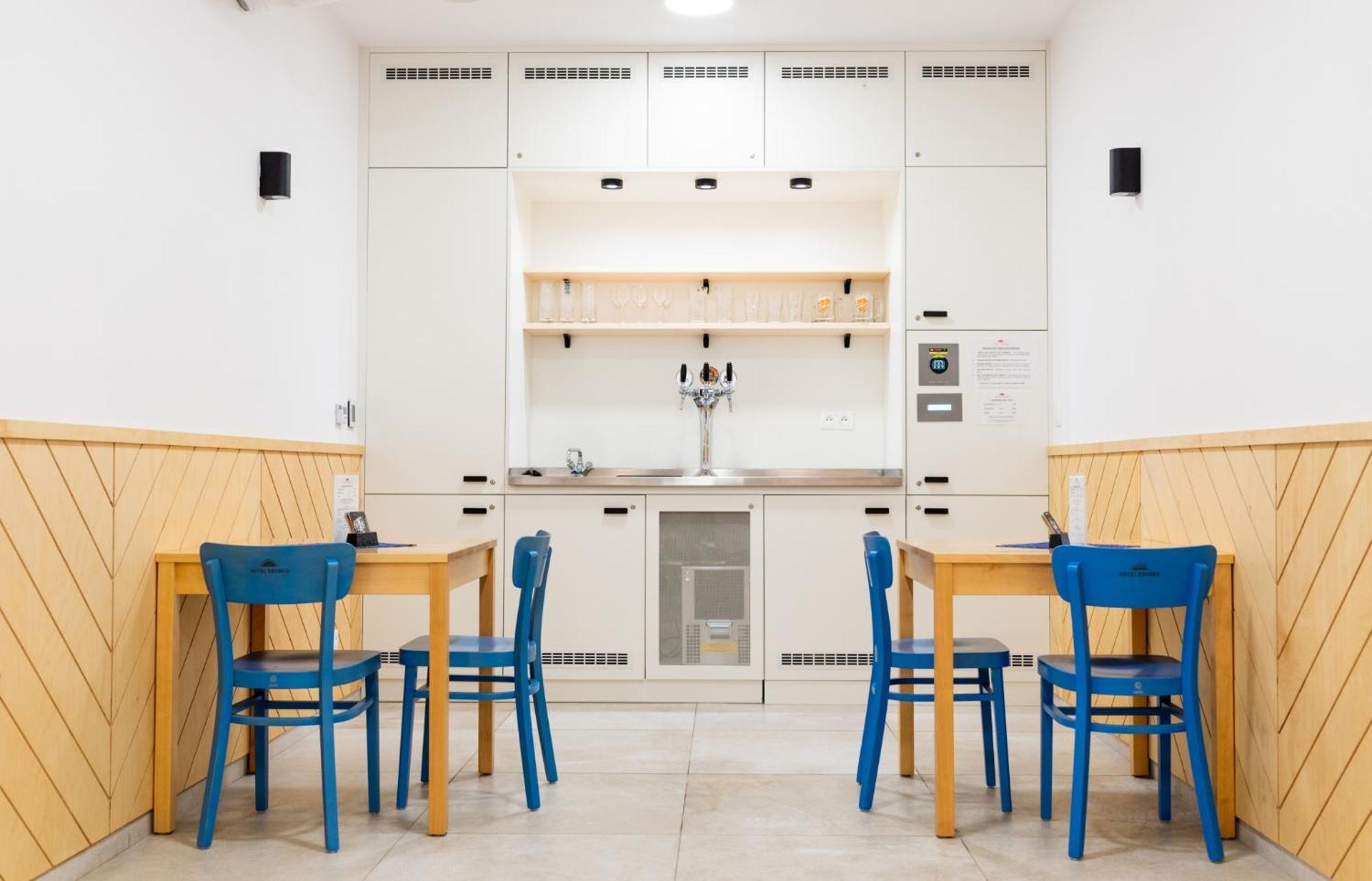 Hotel Edvard Frenstat pod Radhostem ภายนอก รูปภาพ